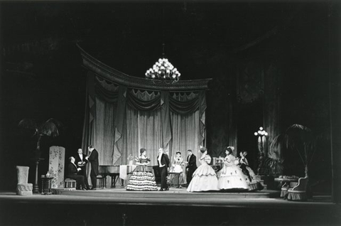 La Rondine, Giacomo Puccini. San Francisco Opera, 1968. Photographer: Margaret Norton/San Francisco Opera.