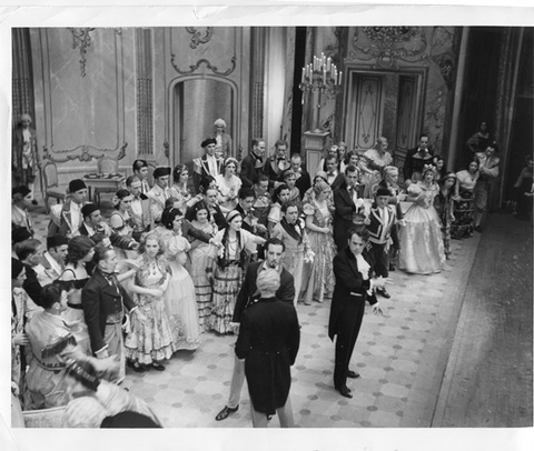 La Traviata, Giuseppe Verdi. San Francisco Opera, 1937. Photographer: Lawrence B. Morton/San Francisco Opera.