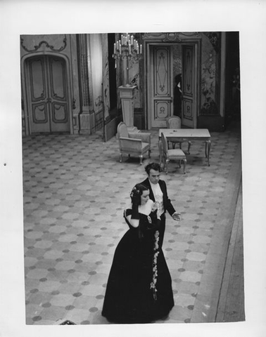 La Traviata, Giuseppe Verdi. San Francisco Opera, 1937. Photographer: Lawrence B. Morton/San Francisco Opera.