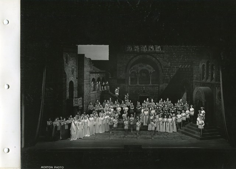 Lohengrin, Richard Wagner. San Francisco Opera, 1937. Photographer: Lawrence B. Morton/San Francisco Opera.