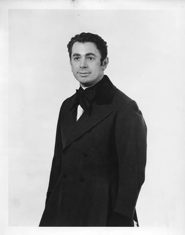 Rigoletto, Giuseppe Verdi. San Francisco Opera, 1937. Photographer: Lawrence B. Morton/San Francisco Opera.