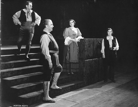 Fidelio, Ludwig van Beethoven. San Francisco Opera, 1937. Photographer: Lawrence B. Morton/San Francisco Opera.