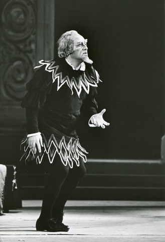 Rigoletto, Giuseppe Verdi. San Francisco Opera, 1968. Photographer: Margaret Norton/San Francisco Opera.