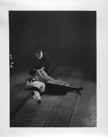 Don Giovanni, Wolfgang Amadeus Mozart. San Francisco Opera, 1938. Photographer: Lawrence B. Morton/San Francisco Opera.