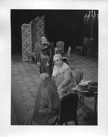 Don Pasquale, Gaetano Donizetti. San Francisco Opera, 1938. Photographer: Lawrence B. Morton/San Francisco Opera.