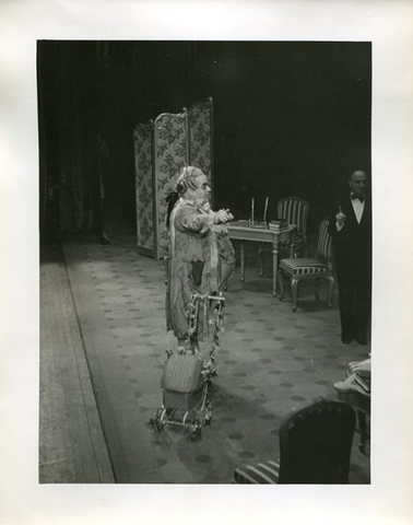 Don Pasquale, Gaetano Donizetti. San Francisco Opera, 1938. Photographer: Lawrence B. Morton/San Francisco Opera.