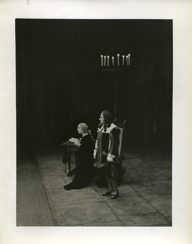 Lucia di Lammemoor, Gaetano Donizetti. San Francisco Opera, 1938. Photographer: Lawrence B. Morton/San Francisco Opera.