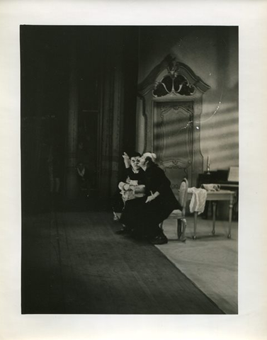 Il Barbiere di Siviglia, Gioachino Rossini. San Francisco Opera, 1938. Photographer: Lawrence B. Morton/San Francisco Opera.