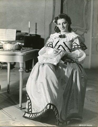 Il Barbiere di Siviglia, Gioachino Rossini. San Francisco Opera, 1938. Photographer: Lawrence B. Morton/San Francisco Opera.