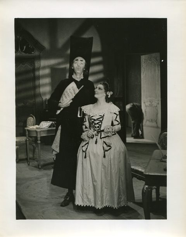 Il Barbiere di Siviglia, Gioachino Rossini. San Francisco Opera, 1938. Photographer: Lawrence B. Morton/San Francisco Opera.