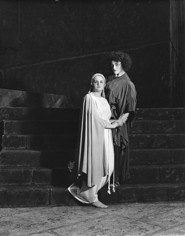 Elektra, Richard Strauss. San Francisco Opera, 1938. Photographer: Lawrence B. Morton/San Francisco Opera.