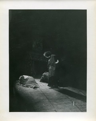 Elektra, Richard Strauss. San Francisco Opera, 1938. Photographer: Lawrence B. Morton/San Francisco Opera.