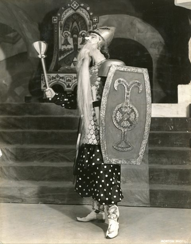 Le Coq d'Or, Nicolai Rimsky-Korsakov. San Francisco Opera, 1938. Photographer: Lawrence B. Morton/San Francisco Opera.