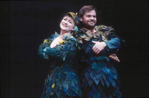 Suzanne Ramo (Papagena), Anton Scharinger (Papageno), Die Zauberflöte, Wolfgang Amadeus Mozart. San Francisco Opera, 2000-01. Photographer: Ken Friedman/San Francisco Opera.