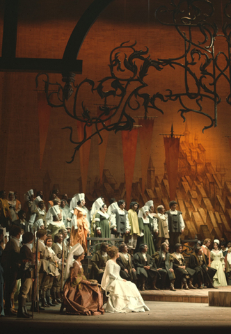 Act III, Ensemble, Die Meistersinger von Nürnberg, Richard Wagner. San Francisco Opera, 1971. Photographer: Ken Howard/San Francisco Opera.