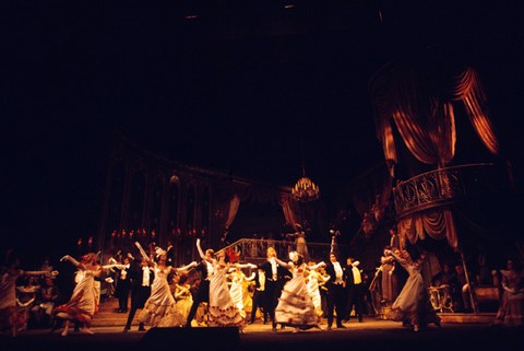 Act II, Dancers, Chorus, Eugene Onegin, Peter Ilyich Tchaikovsky. San Francisco Opera, 1971. Photographer: Ken Howard/San Francisco Opera.