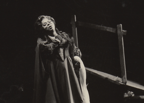 Martina Arroyo (Amelia), Un Ballo in Maschera, Giuseppe Verdi. San Francisco Opera, 1971. Photographer: Ken Howard/San Francisco Opera.