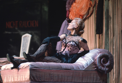 Anja Silja (Lulu), Lulu, Alban Berg. San Francisco Opera, 1971. Photographer: Ken Howard/San Francisco Opera.