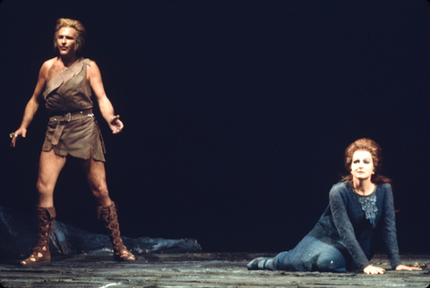 Jess Thomas (Siegfried), Berit Lindholm (Brünnhilde), Siegfried, Richard Wagner. San Francisco Opera, 1972. Photographer: Ken Howard/San Francisco Opera.