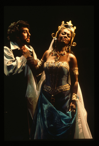 Plácido Domingo (Vasco da Gama), Shirley Verrett (Selika), L'Africaine, Giacomo Meyerbeer. San Francisco Opera, 1972. Photographer: Carolyn Mason Jones/San Francisco Opera.