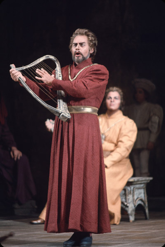 Thomas Stewart (Wolfram von Eschenbach), Ensemble, Tannhäuser, Richard Wagner. San Francisco Opera, 1973. Photographer: Carolyn Mason Jones/San Francisco Opera.