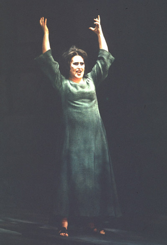 Ingrid Steger (Elektra), Elektra, Richard Strauss. San Francisco Opera, 1973. Photographer: Carolyn Mason Jones/San Francisco Opera.