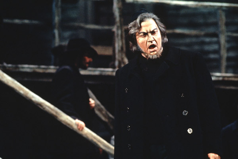 Geraint Evans (Captain Balstrode), Peter Grimes, Benjamin Britten. San Francisco Opera, 1973. Photographer: Ron Scherl/San Francisco Opera.