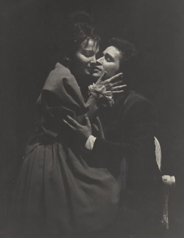 Teresa Stratas (Mimì), José Carreras (Rodolfo), La Bohème, Giacomo Puccini. San Francisco Opera, 1973. Photographer: Carolyn Mason Jones/San Francisco Opera.