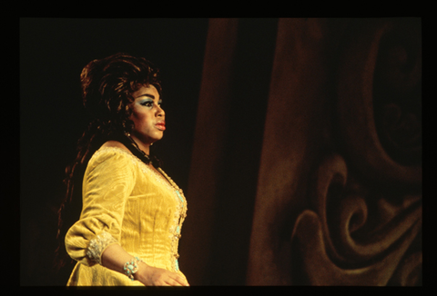 Leontyne Price (Manon Lescaut), Manon Lescaut, Giacomo Puccini. San Francisco Opera, 1974. Photographer: Ron Scherl/San Francisco Opera.