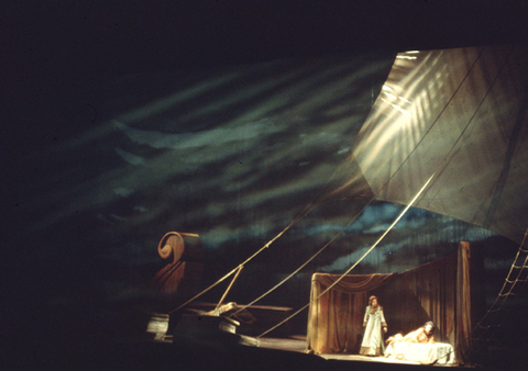 Yvonne Minton (Brangane), Birgit Nilsson (Isolde), Tristan und Isolde, Richard Wagner. San Francisco Opera, 1974. Photographer: Ron Scherl/San Francisco Opera.