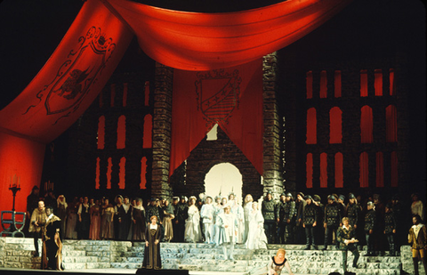 Wassili Janulako (Iago), James King (Otello), Sheila Nadler (Emilia), Clifford Grant (Lodovico), Pilar Lorengar (Desdemona), John Walker (Cassio), Ensemble, Otello, Giuseppe Verdi. San Francisco Opera, 1974. Photographer: Carolyn Mason Jones/San Francisco Opera.