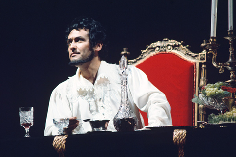 Roger Soyer (Don Giovanni), Don Giovanni, Wolfgang Amadeus Mozart. San Francisco Opera/SPOT, 1974. Photographer: Ron Scherl/San Francisco Opera.