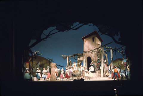 Act I, Ensemble, L'Elisir d'Amore, Gaetano Donizetti. San Francisco Opera, 1975. Photographer: Greg Peterson/San Francisco Opera.