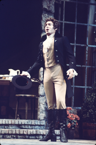 Giacomo Aragall (Werther), Werther, Jules Massenet. San Francisco Opera, 1975. Photographer: Greg Peterson/San Francisco Opera.