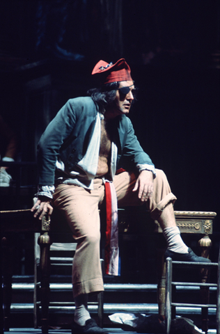 Federico Davia (Mathieu), Andrea Chénier, Umberto Giordano. San Francisco Opera, 1975. Photographer: Greg Peterson/San Francisco Opera.