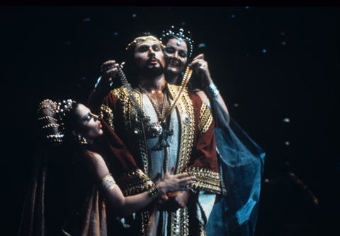 Pamela South (Crobyle), Sherill Milnes (Athanaël), Shirley Lee Harned (Myrtale), Thaïs, Jules Massenet. San Francisco Opera, 1976-77. Photographer: Ron Scherl/San Francisco Opera.