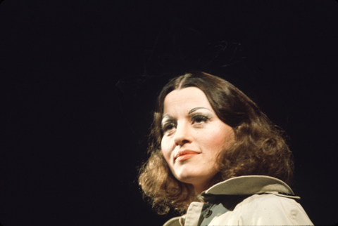 Ariel Bybee (Jenny Hill), Aufstieg und Fall der Stadt Mahagonny, Kurt Weill. San Francisco Opera/SPOT, 1972. Photographer: Unknown/San Francisco Opera.