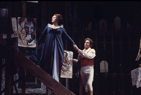 Janis Martin (Tosca), Giacomo Aragall (Cavaradossi), Tosca, Giacomo Puccini. San Francisco Opera, 1976-77. Photographer: Greg Peterson/San Francisco Opera.