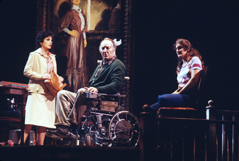 Edna Garabedian (Ellen Ward), Chester Ludgin (Lyman Ward), Susanne Marsee (Shelly Ward), Angle of Repose, Andrew Imbrie. San Francisco Opera, 1976-77. Photographer: Greg Peterson/San Francisco Opera.