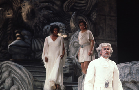 Christiane Eda-Pierre (Ilia), Maria Ewing (Idamante), Eric Tappy (Idomeneo), Idomeneo, Wolfgang Amadeus Mozart. San Francisco Opera, 1977. Photographer: Ron Scherl/San Francisco Opera.