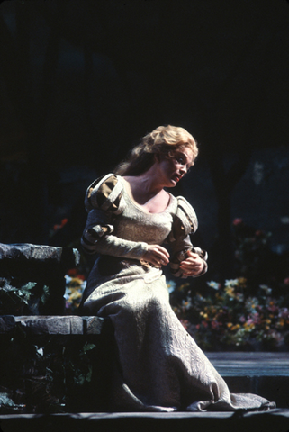 Nancy Shade (Marguerite), Faust, Charles Gounod. San Francisco Opera, 1977. Photographer: Ron Scherl/San Francisco Opera.