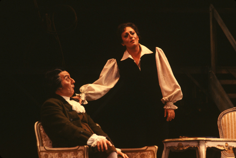 Chester Ludgin (Music Master), Tatiana Troyanos (Composer), Ariadne auf Naxos, Richard Strauss. San Francisco Opera, 1977. Photographer: Ron Scherl/San Francisco Opera.