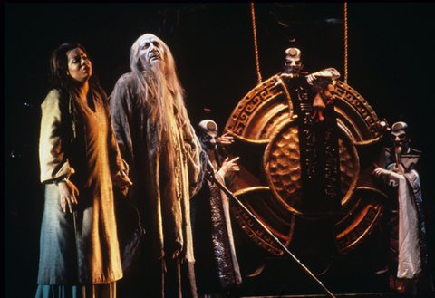 Leona Mitchell (Liù), Giorgio Tozzi (Timur), Dale Duesing (Ping), Rémy Corazza (Pang), Joseph Frank (Pong), Turandot, Giacomo Puccini. San Francisco Opera, 1977. Photographer: Ron Scherl/San Francisco Opera.