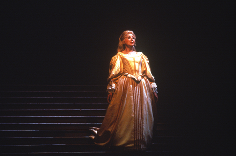 Beverly Sills (Elvira), I Puritani, Vincenzo Bellini. San Francisco Opera, 1977. Photographer: Ron Scherl/San Francisco Opera.