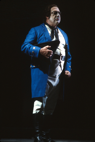 Forbes Robinson (Claggart), Billy Budd, Benjamin Britten. San Francisco Opera, 1978. Photographer: Ron Scherl/San Francisco Opera.