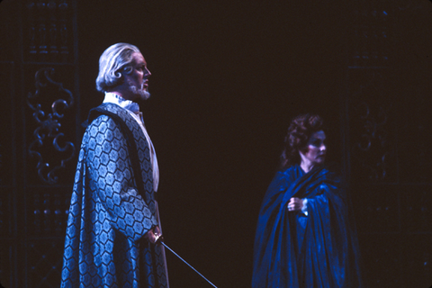 Gwynne Howell (Commendatore), Olivia Stapp (Donna Anna), Don Giovanni, Wolfgang Amadeus Mozart. San Francisco Opera, 1978. Photographer: Ron Scherl/San Francisco Opera.