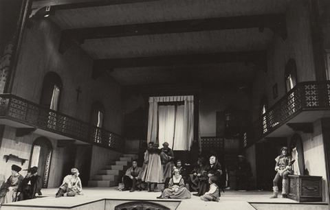 Ensemble, Gianni Schicchi, Giacomo Puccini. San Francisco Opera, 1979. Photographer: Ron Scherl/San Francisco Opera.