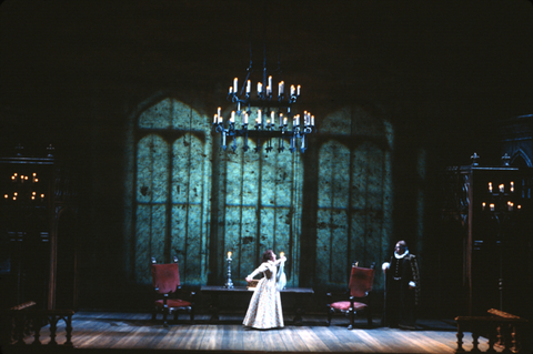 Stefania Toczyska (Sara), Juan Pons (Nottingham), Roberto Devereux, Gaetano Donizetti. San Francisco Opera, 1979. Photographer: Ron Scherl/San Francisco Opera.