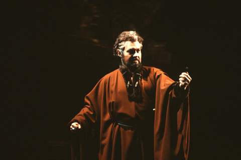 Frederick Burchinal (Paolo Albiani), Simon Boccanegra, Giuseppe Verdi. San Francisco Opera, 1980-81. Photographer: Ron Scherl/San Francisco Opera.