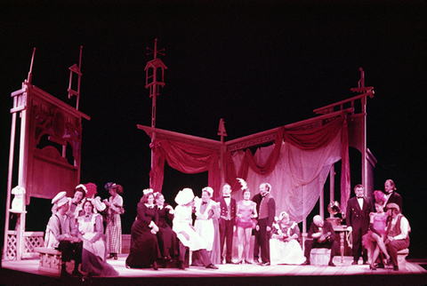 Chorus, Don Pasquale, Gaetano Donizetti. San Francisco Opera/SPOT, 1974. Photographer: Carolyn Mason Jones/San Francisco Opera.